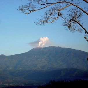 k-28_Finca_Pura_Vida_Costa_Rica_Blick auf La Suiza und Vulkan Turrialb